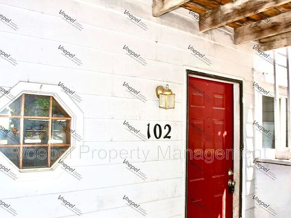 3rd image of 900 S 55th St APT 102