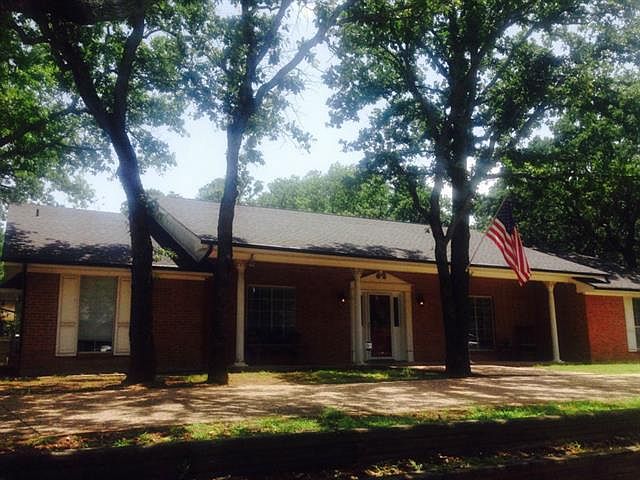 1st image of 2908 N Murco Dr