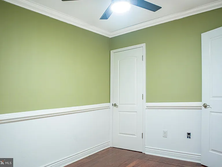 265 S 9th St #1R — Photo 17