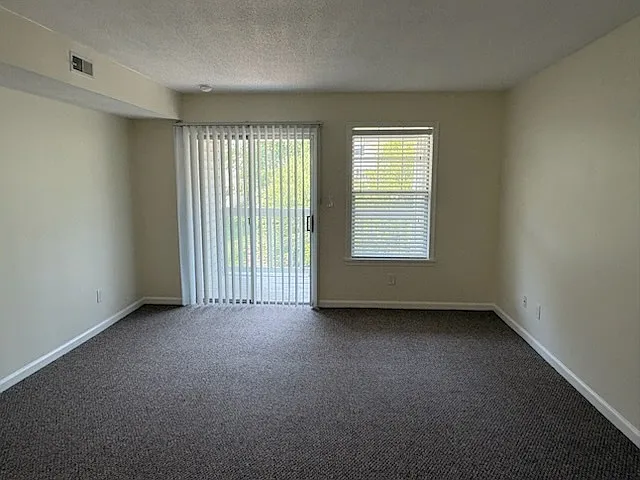 2 bed, 2.0 bath, 1106 sqft, $1,495 — Photo 3