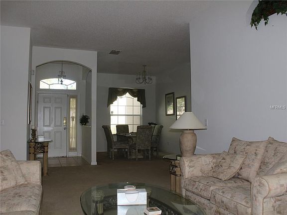 2nd image of 418 Bloomingdale Dr