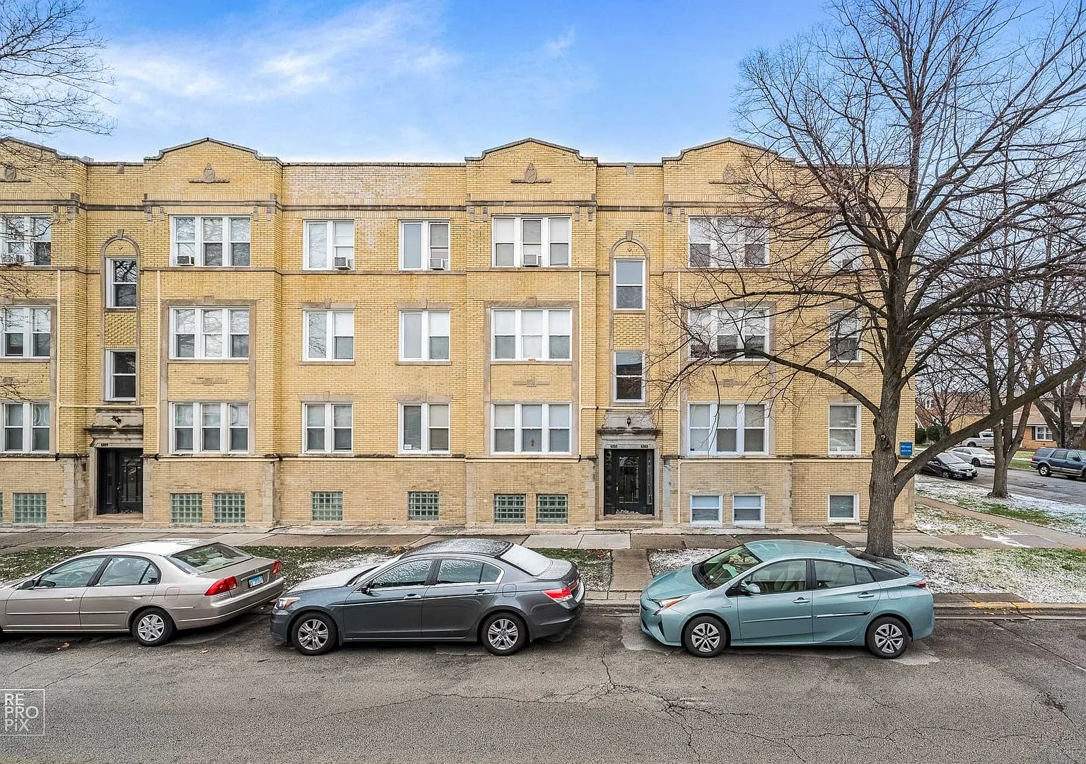 1 bed, 1.0 bath, $1,050 — Photo 1