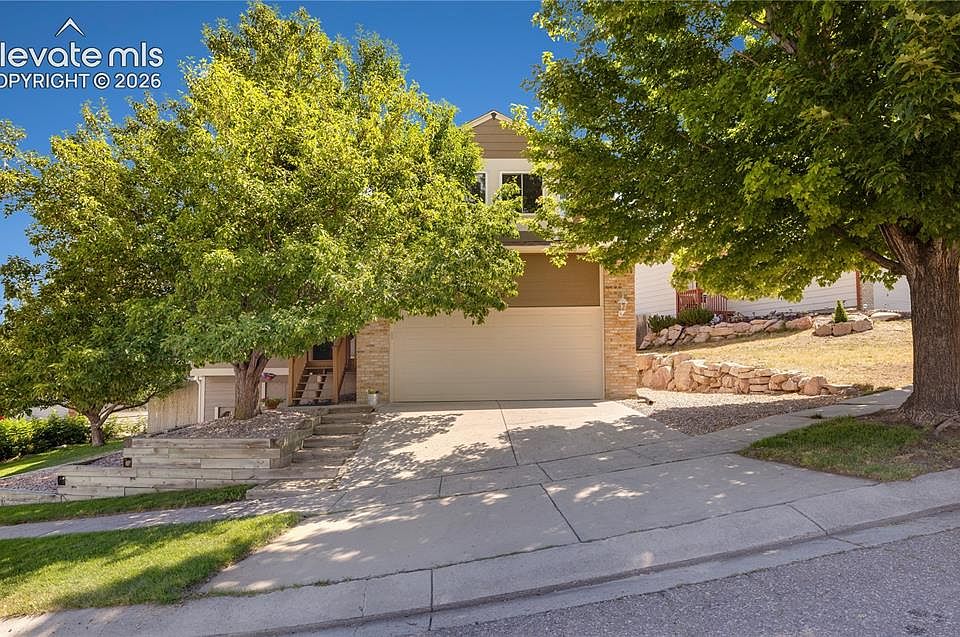 1st image of 2620 Lear Dr