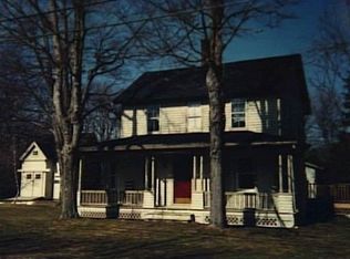 21 High Bridge Rd, Sandy Hook, CT 06482