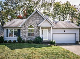 10306 Vantage Rd, Jeffersontown, KY 40299