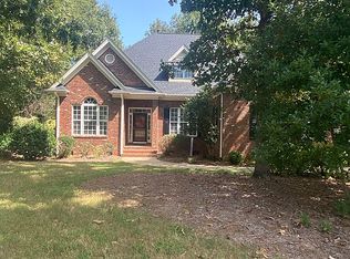 2201 Dewland Ct, Fuquay Varina, NC 27526
