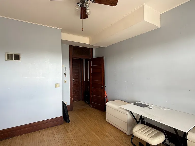 52 E Court St #3E — Photo 6