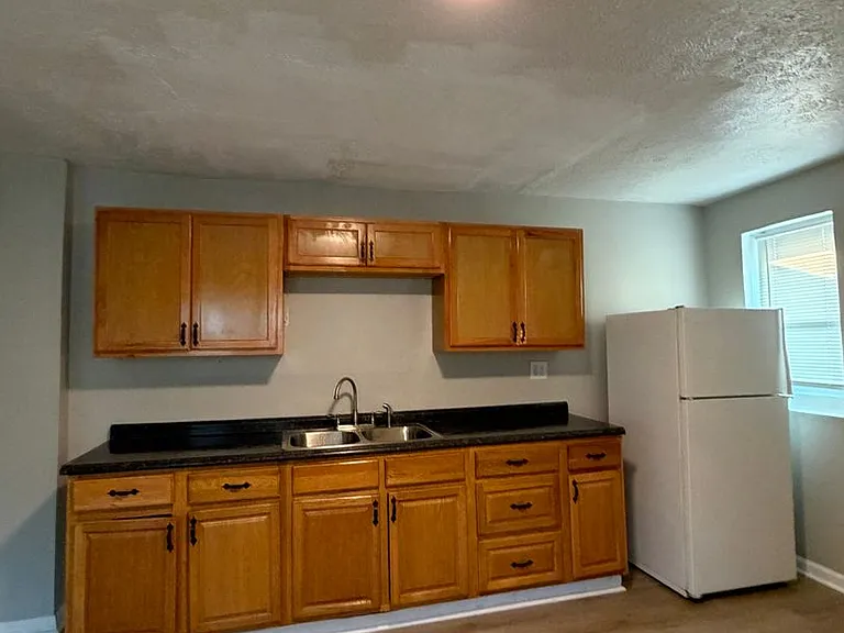 810 N Dearborn St — Photo 6