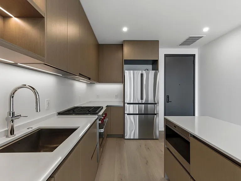 610 Davis St #2204 — Photo 8
