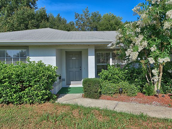 3rd image of 18 Aspen Dr