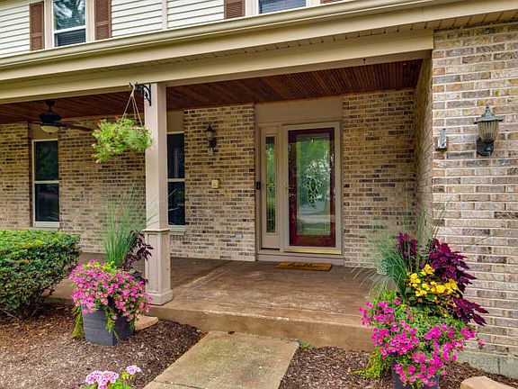 2nd image of 563 Abbeywood Dr