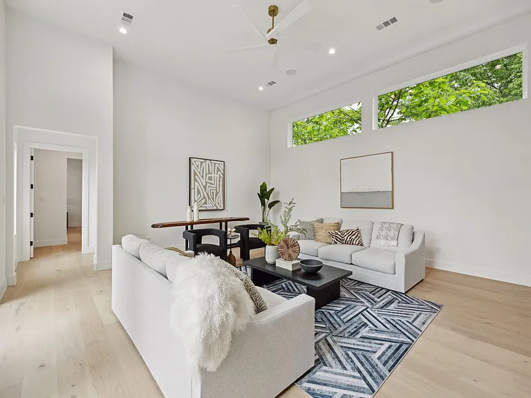 3815 Hawick Ln — Photo 19