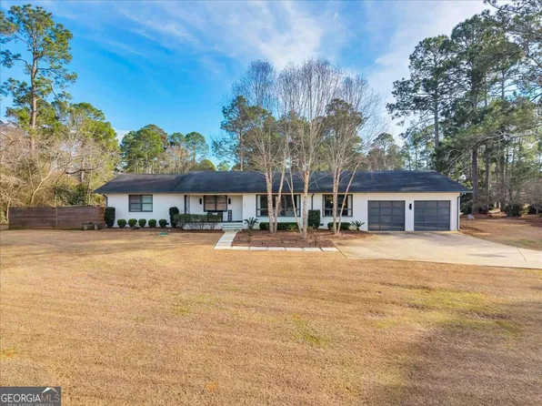 125 Dellwood Dr, Americus, GA 31709