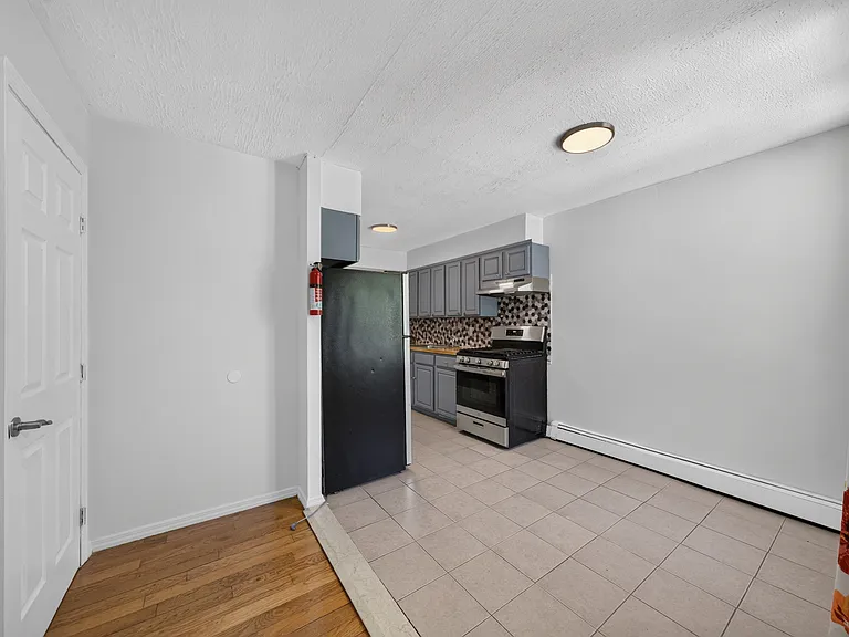 1510 Beach 12th St #2 — Photo 7