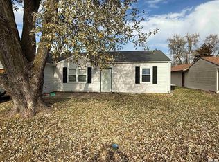 2110 W 68th St, Davenport, IA 52806