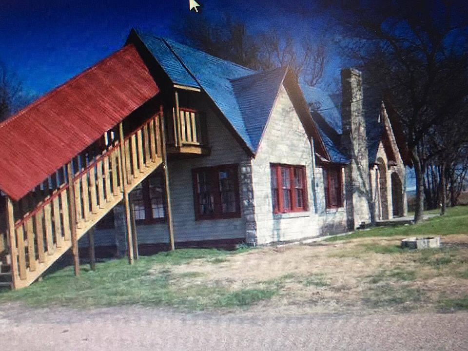 1st image of 902 Kvanli Ln