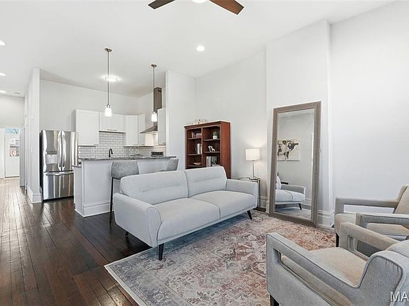 4th image of 4236 Swan Ave