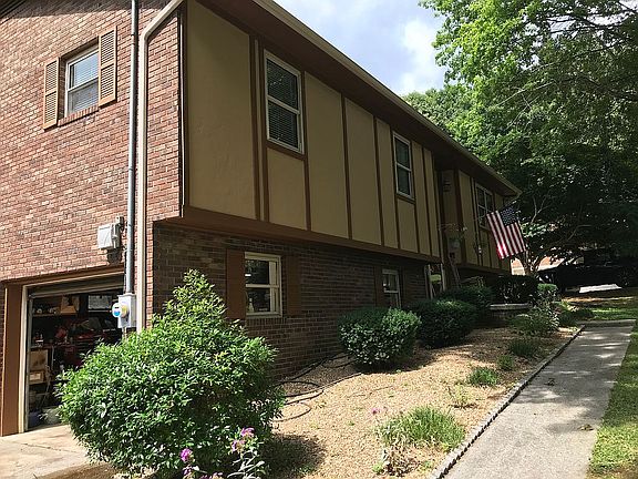 2nd image of 4464 Woodhaven Dr