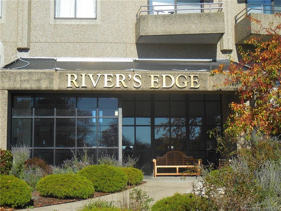 1st image of 111 Dekoven Dr APT 707