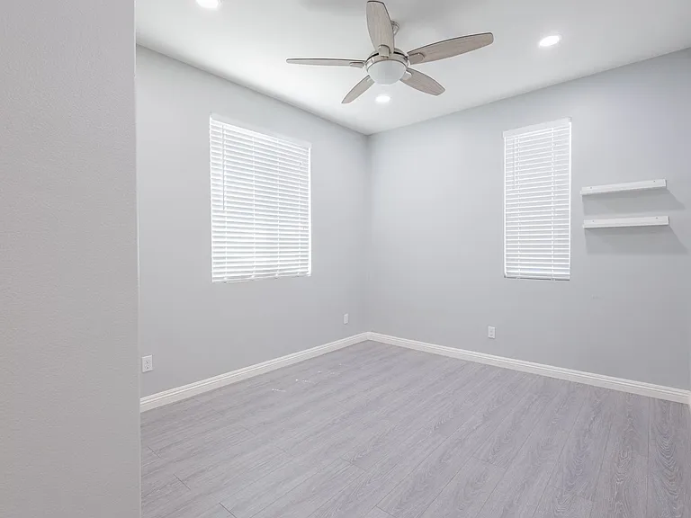16220 Retreat Ct — Photo 46