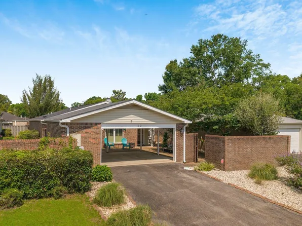 22 Cobblestone Way W, Mobile, AL 36608
