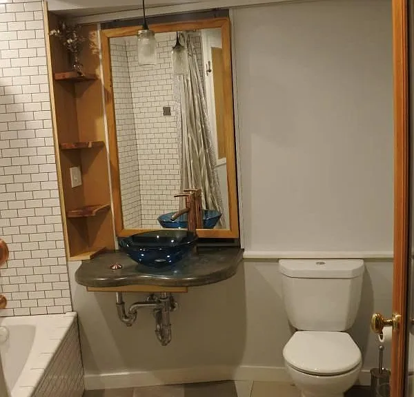 Bathroom mirror