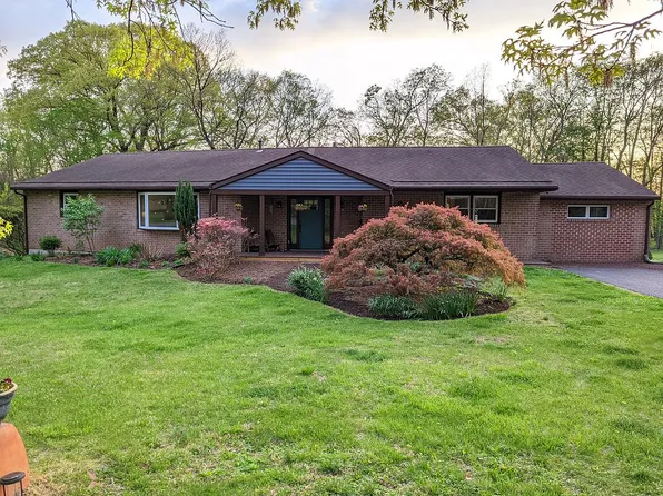 128 Mark Dr, Pottstown, PA 19465