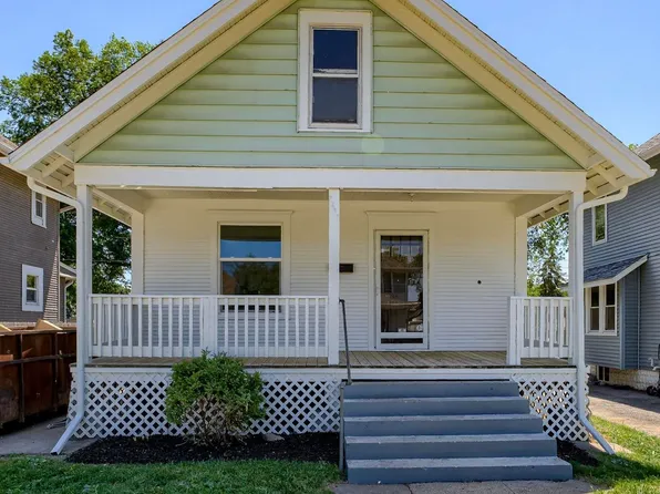 2587 Pinkney St, Omaha, NE 68111