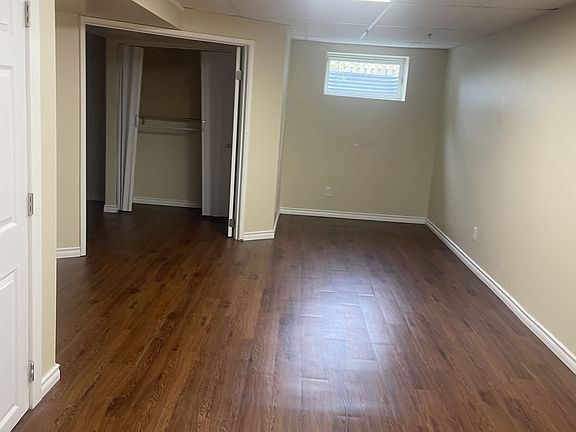 4th image of 22 Hyland Cres #2