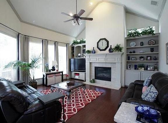 2nd image of 7412 Gurney Dr