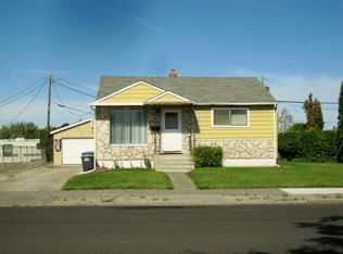 938 S Hawthorne Dr, Moses Lake, WA 98837