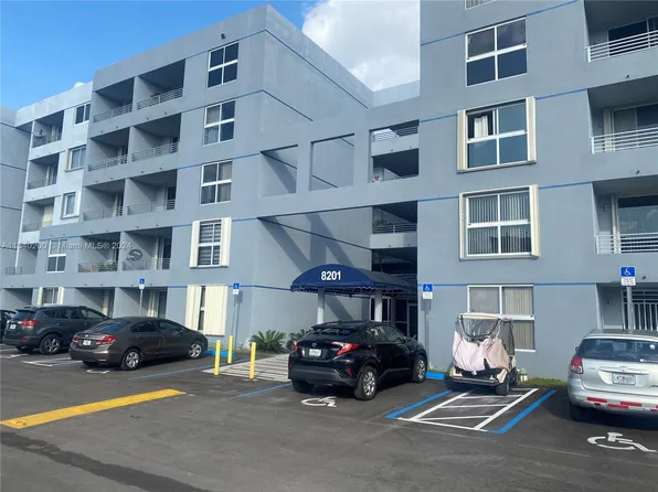 8201 NW 8th St #1-205, Miami, FL 33126