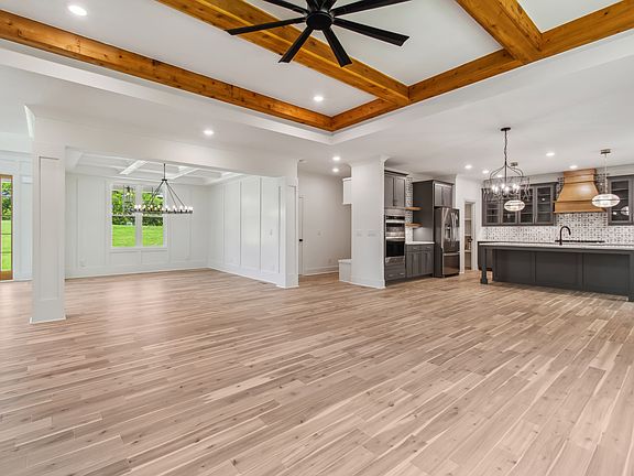 5th image of 6735 Crestline Dr
