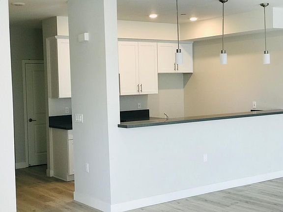 3rd image of 14826 Rayen St #205