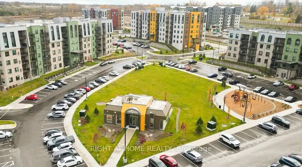 3 bed, $2,800 — Photo 1