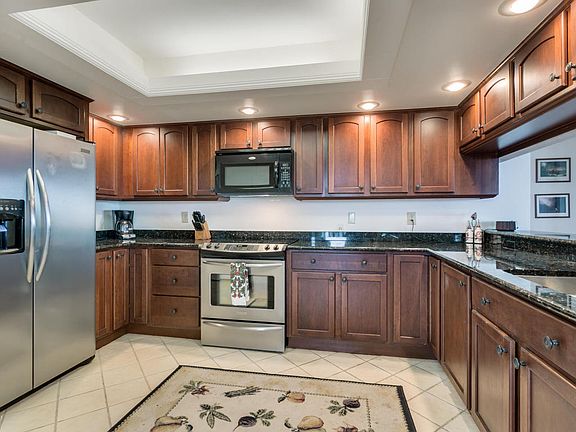 3rd image of 205 Ballyshannon St #302