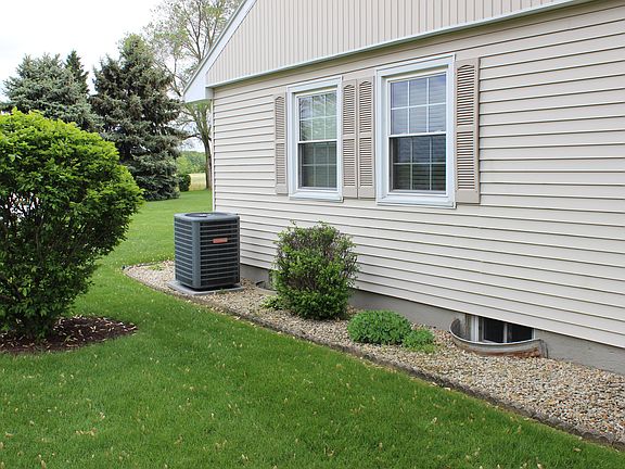 3rd image of 1397 W County Road 11