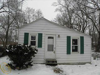 1st image of 704 Brushwood Ave