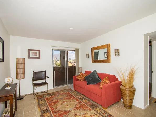1810 E Blacklidge Dr, Tucson, AZ 85719