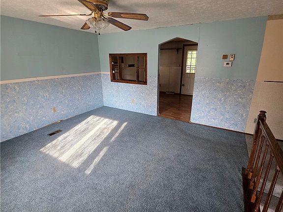 4th image of 301 Shenandoah Dr