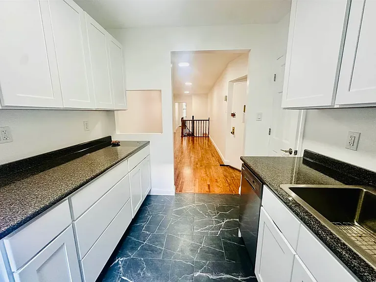 322 E 104th St #1W — Photo 3