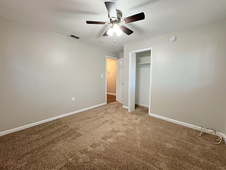 2922 Oakwood Dr — Photo 26
