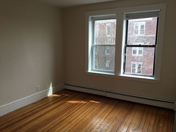 4th image of 1668 Commonwealth Ave #4D