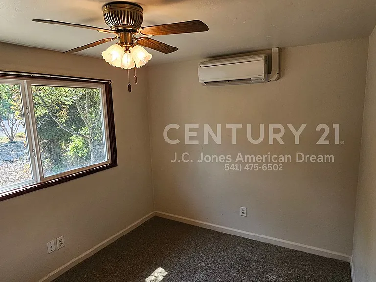 144 Belindy Cir — Photo 5