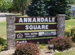 239 Knollwood St W #B105, Annandale, MN 55302