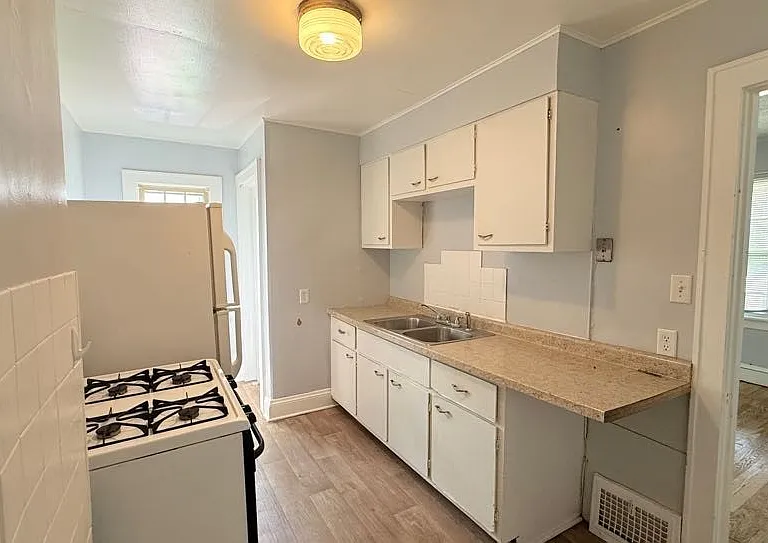 1083 Stroman Ave #A — Photo 10