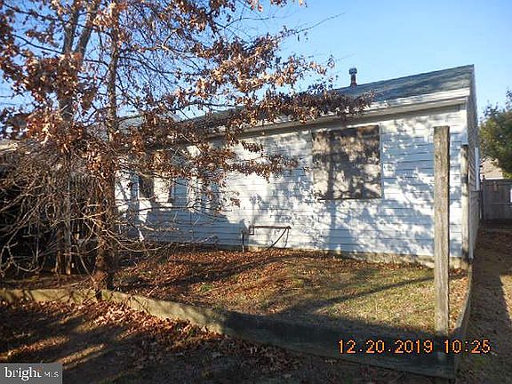 5th image of 214 Deep Creek Ter
