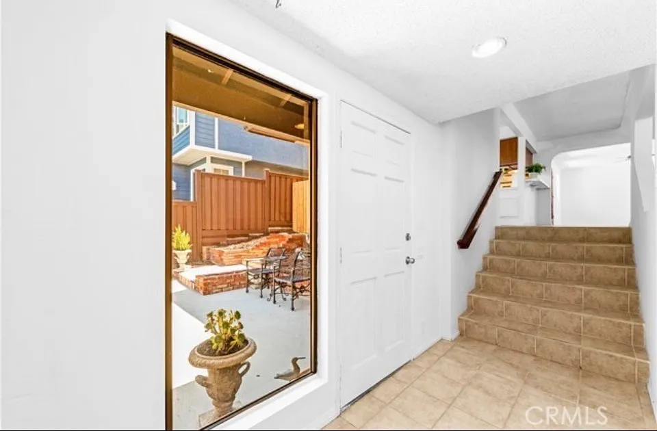 4 bed, 2173 sqft, $5,895 — Photo 4