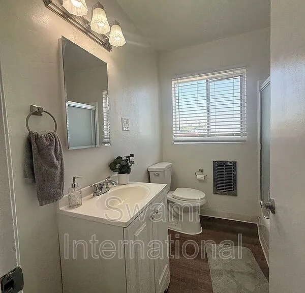 2300 W El Segundo Blvd #19 — Photo 9