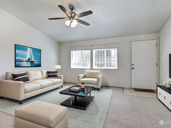 3rd image of 9526 20th Avenue Ct E